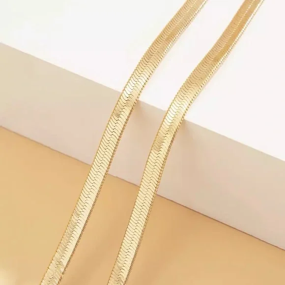 “Weekender" Minimalist Choker Business Casual-Weekend Gold Silver Gift Necklace - Picture 6 of 10